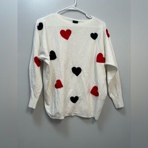 Stylish Heart Patterned Sweater